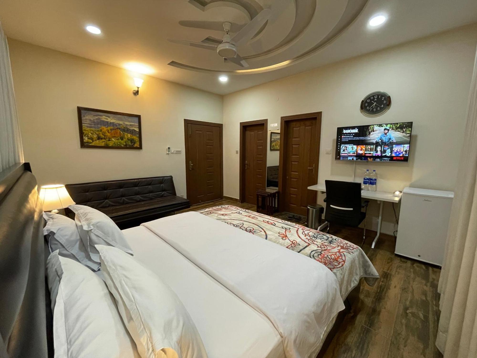 Alpha Guest House Rawalpindi Exterior photo